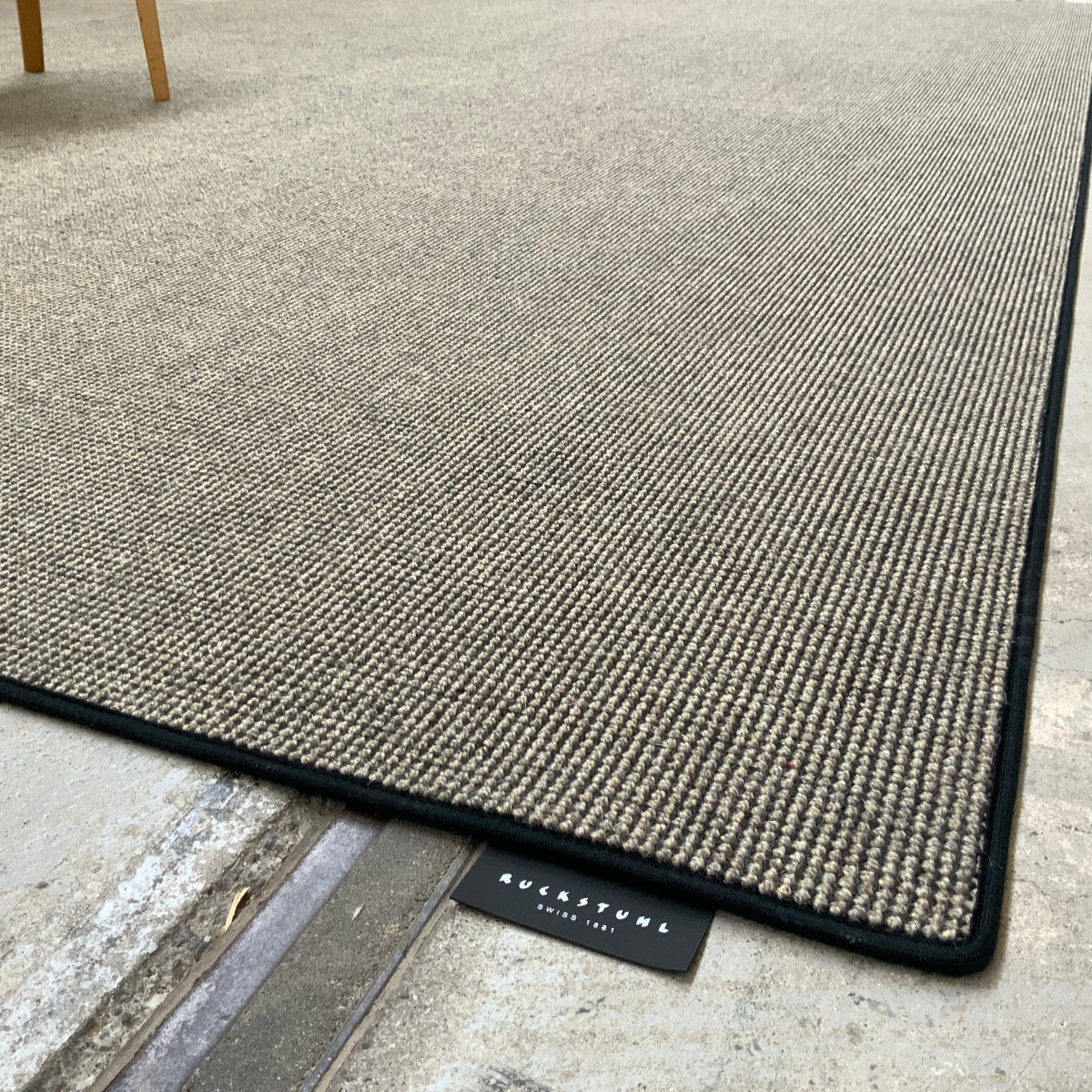 Haargarn-/Wollteppich Trap 240 schwarz-natur 225 x 350 cm