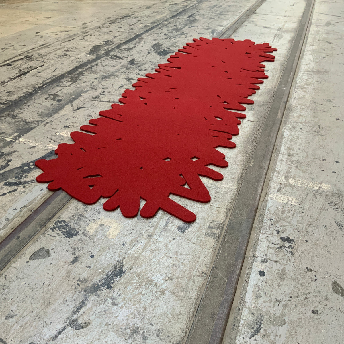 Vermino 188 rot by Alfredo Häberli