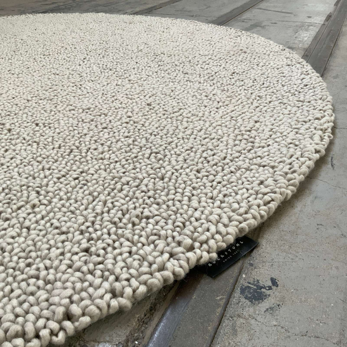 Wollteppich Più 218 dunkelbeige Ø 200 cm