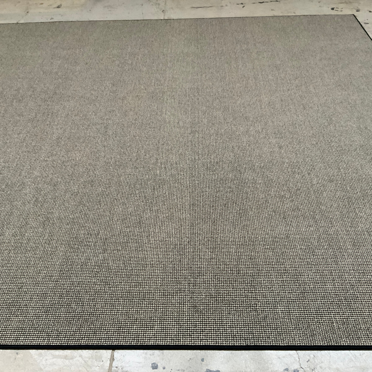 Trap 240 schwarz-natur