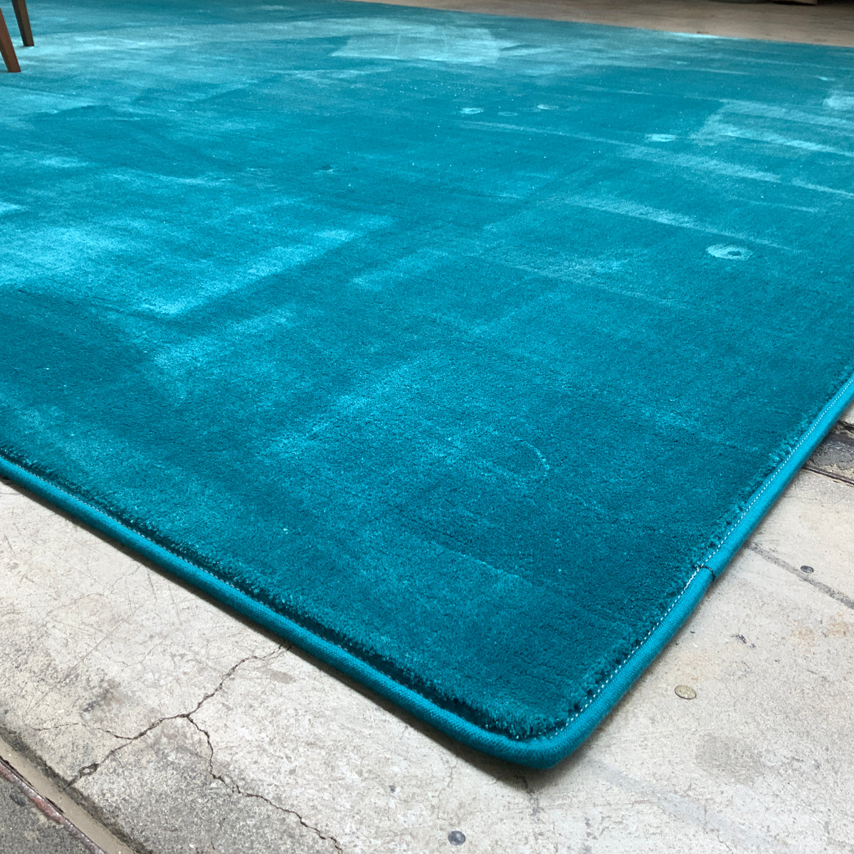 Viskoseteppich Madison 30240 türkis 275 x 400 cm