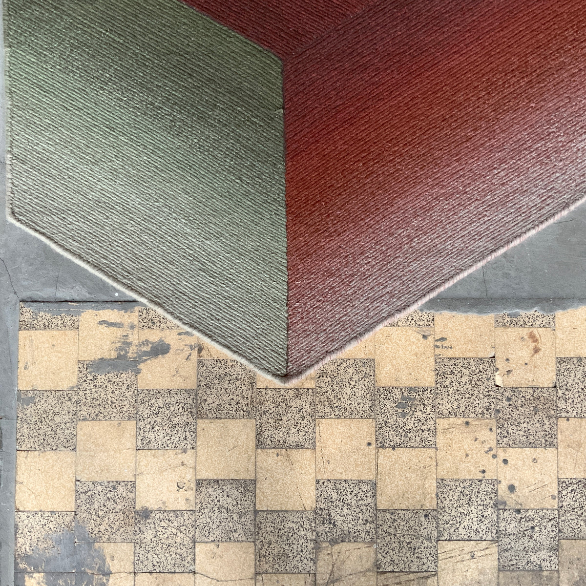 Wollteppich Logenze 10271 rubin-grau 190 x 303 cm