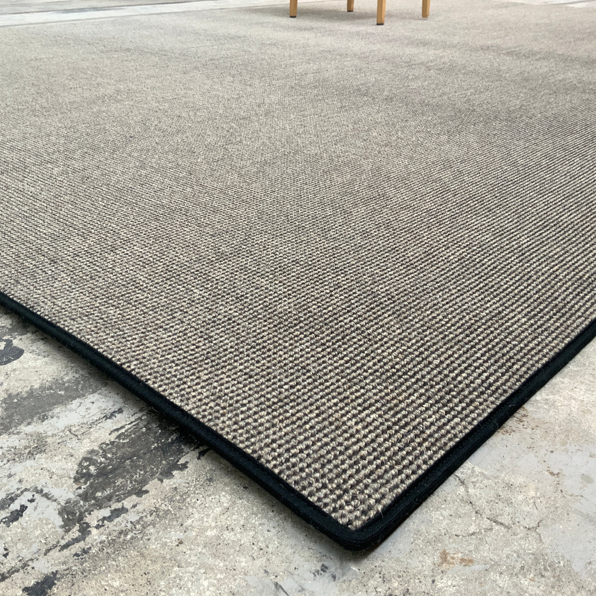 Haargarn-/Wollteppich Trap 240 schwarz-natur 250 x 380 cm