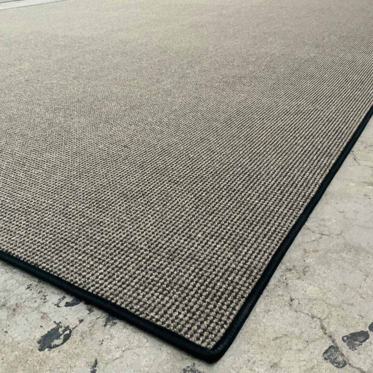 Trap 240 schwarz-natur