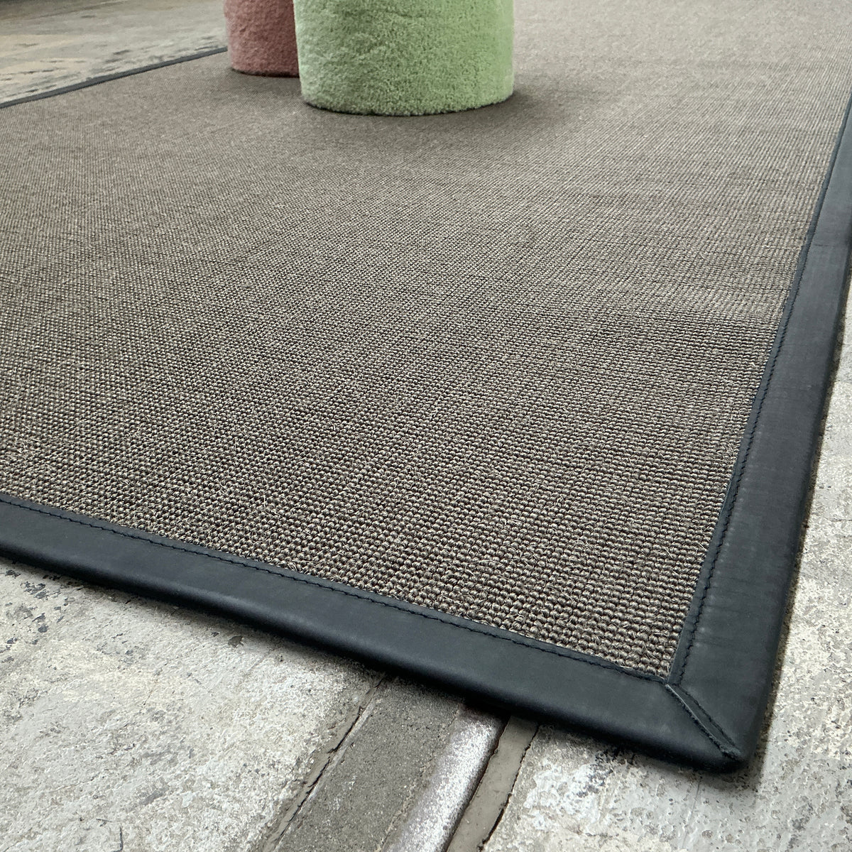Sisalteppich Jaipur 60015 schiefer 145 x 450 cm