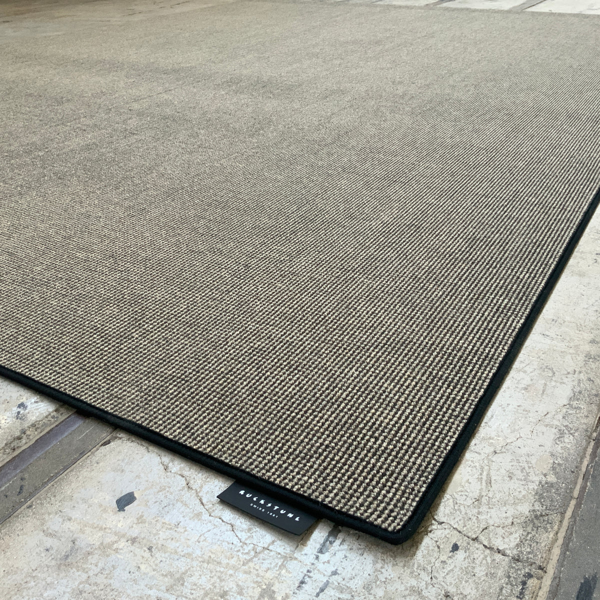 Haargarn-/Wollteppich Trap 240 schwarz-natur 250 x 380 cm