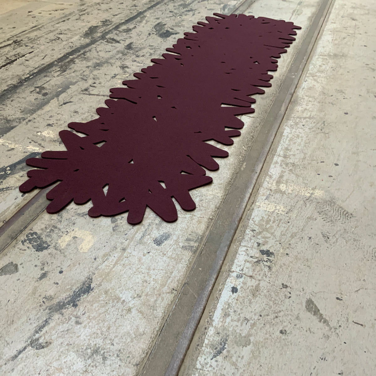 Vermino 10252 aubergine by Alfredo Häberli