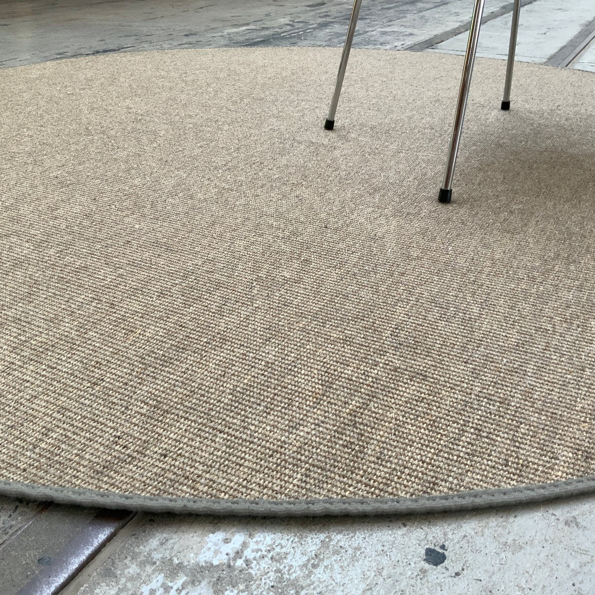 Haargarn-/Sisalteppich Dry 628 naturgrau Ø 215 cm