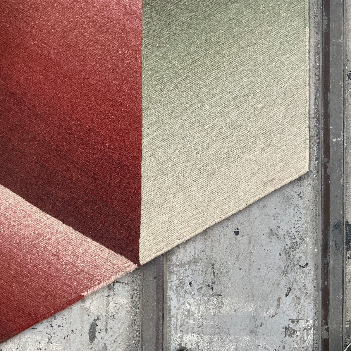 Wollteppich Logenze 10265 rot-grün 190 x 220 cm