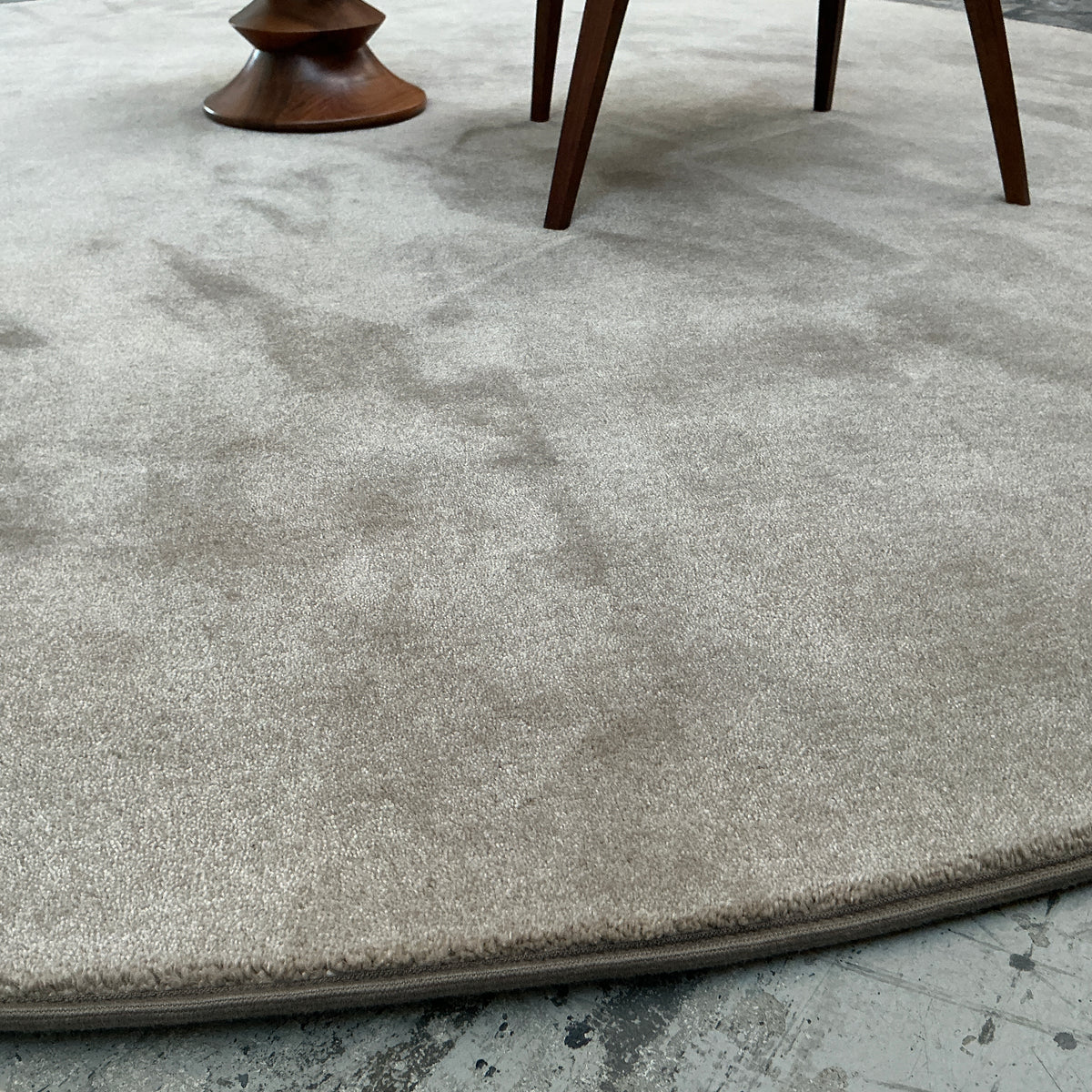 Woll-/Viskoseteppich Hampton 60309 dunkelbeige Ø 260 cm