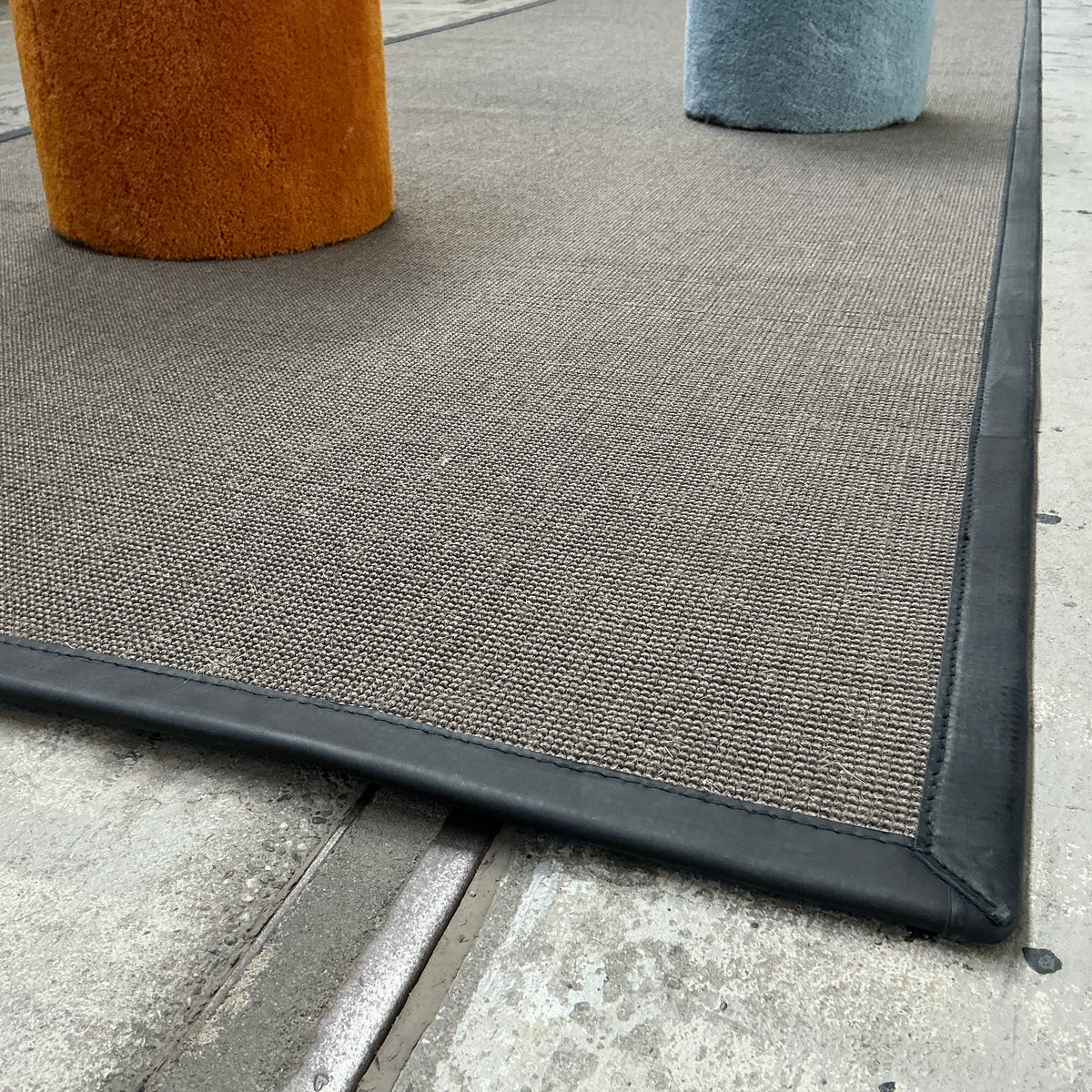 Sisalteppich Jaipur 60015 schiefer 145 x 450 cm