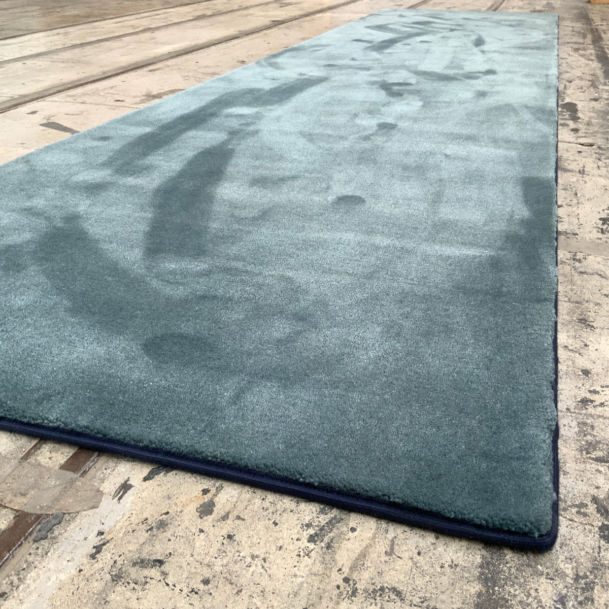Woll-/Viskoseteppich Hampton 30284 glacier 100 x 400 cm